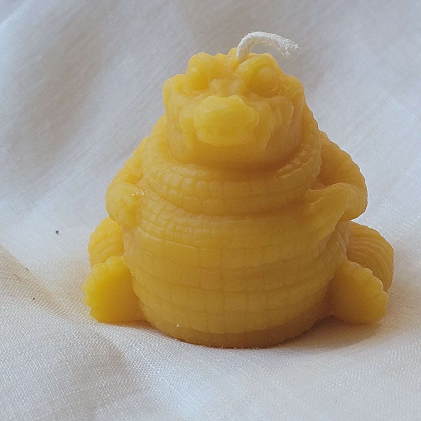 Chubby Gator | Beeswax Candle