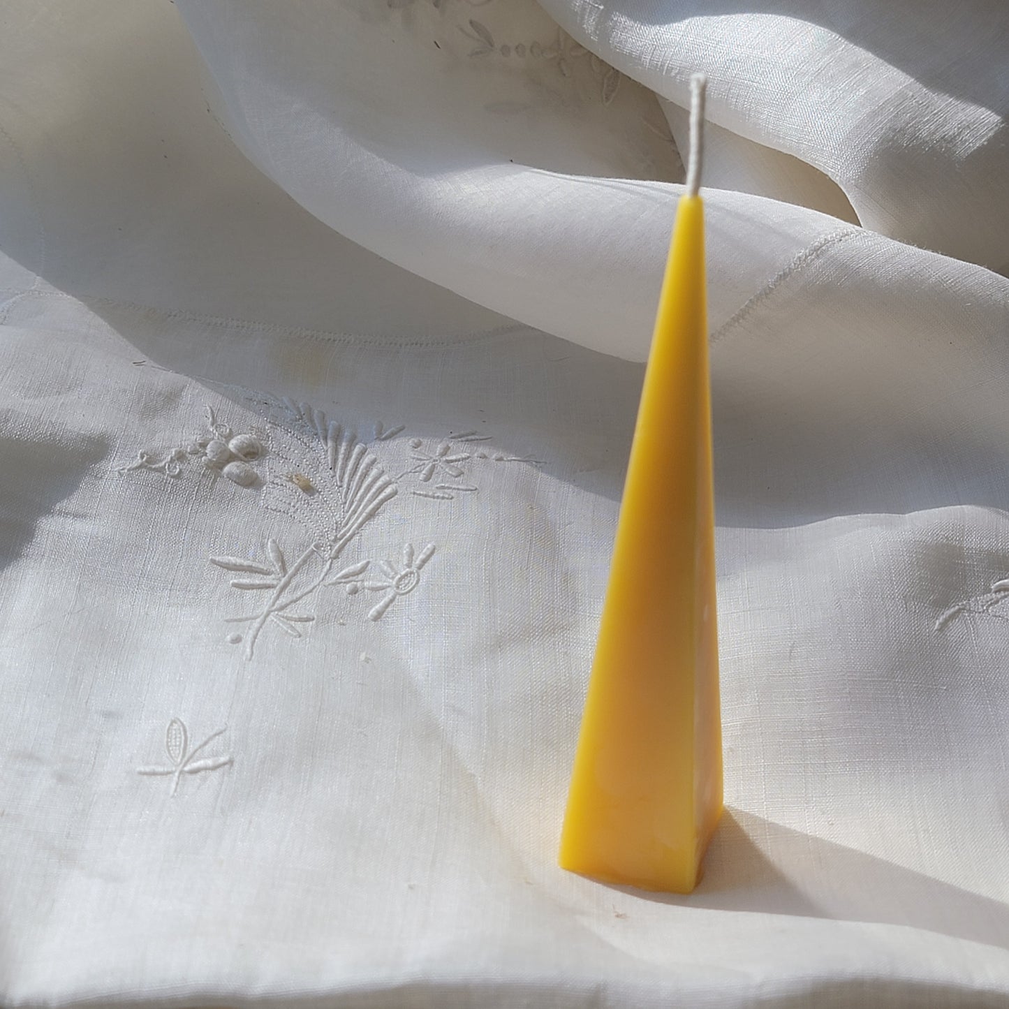 Hygge Pyramid | Beeswax Candle