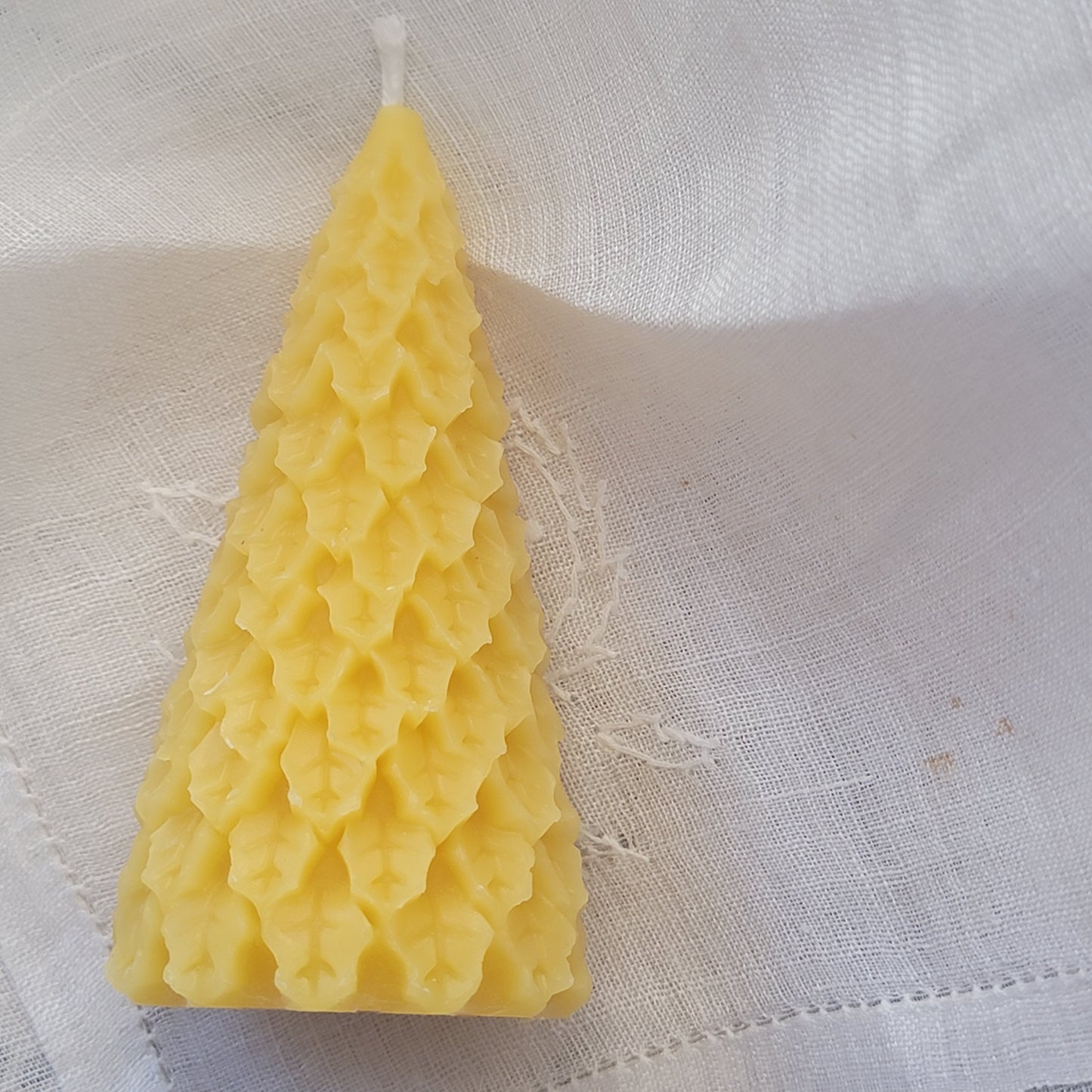 Holly Leaves Tree | Beeswax Candle