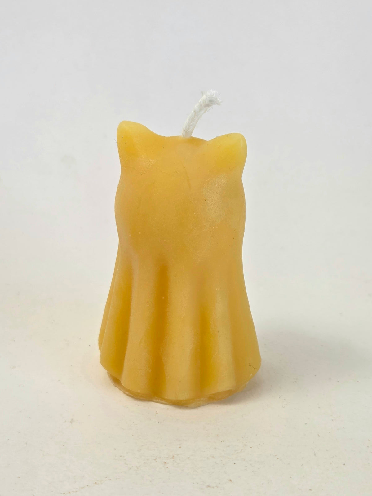 Ghost Cat | Beeswax Candle