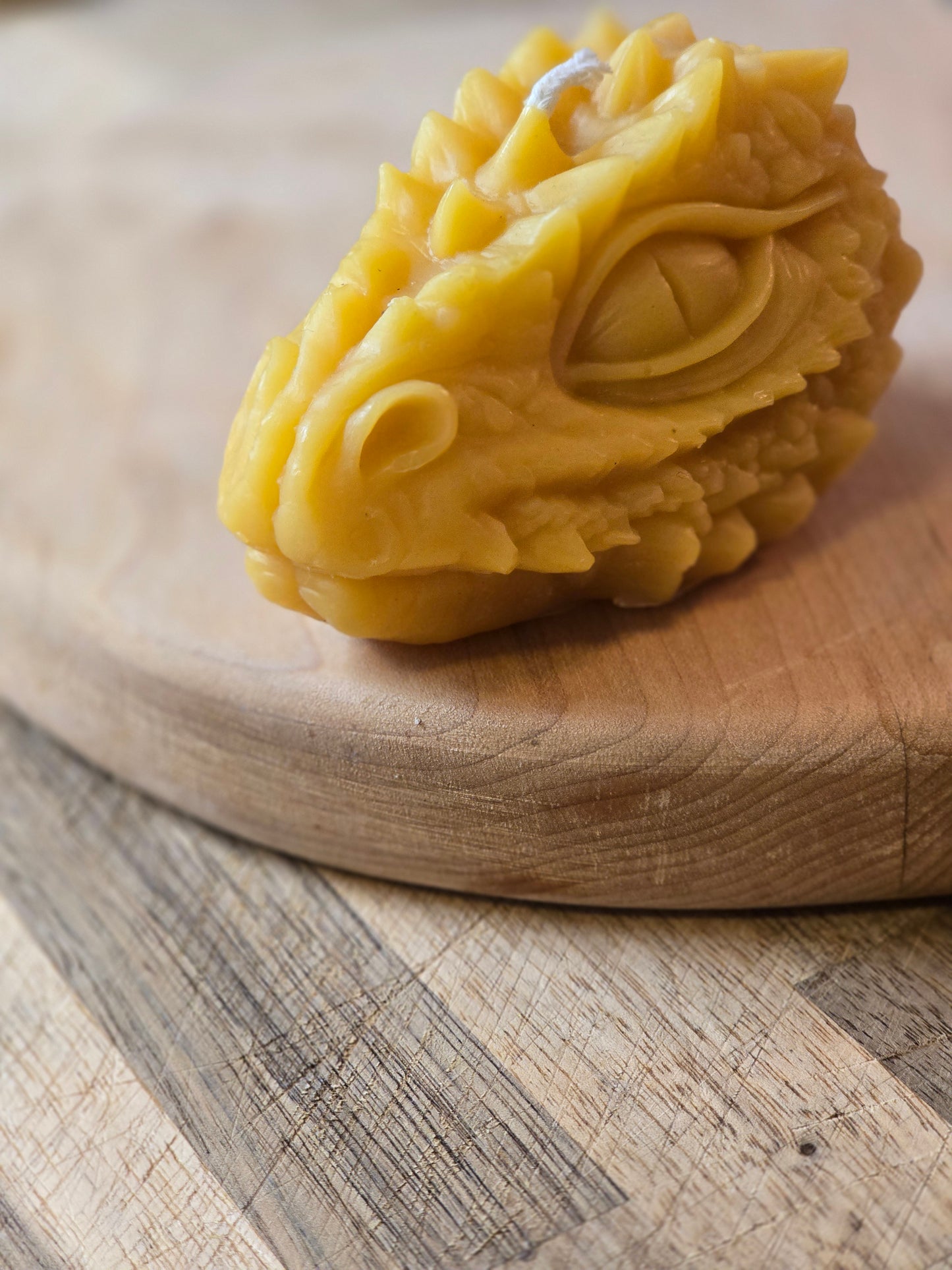 Lizard | Beeswax Candle