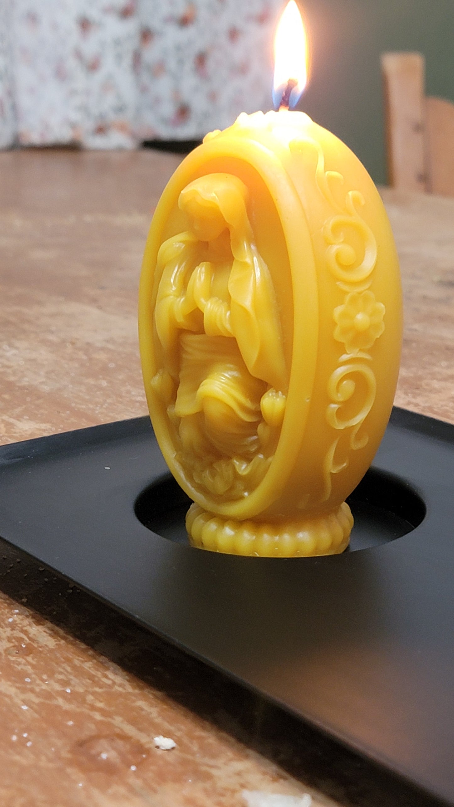 Holy Mary | Beeswax Candle
