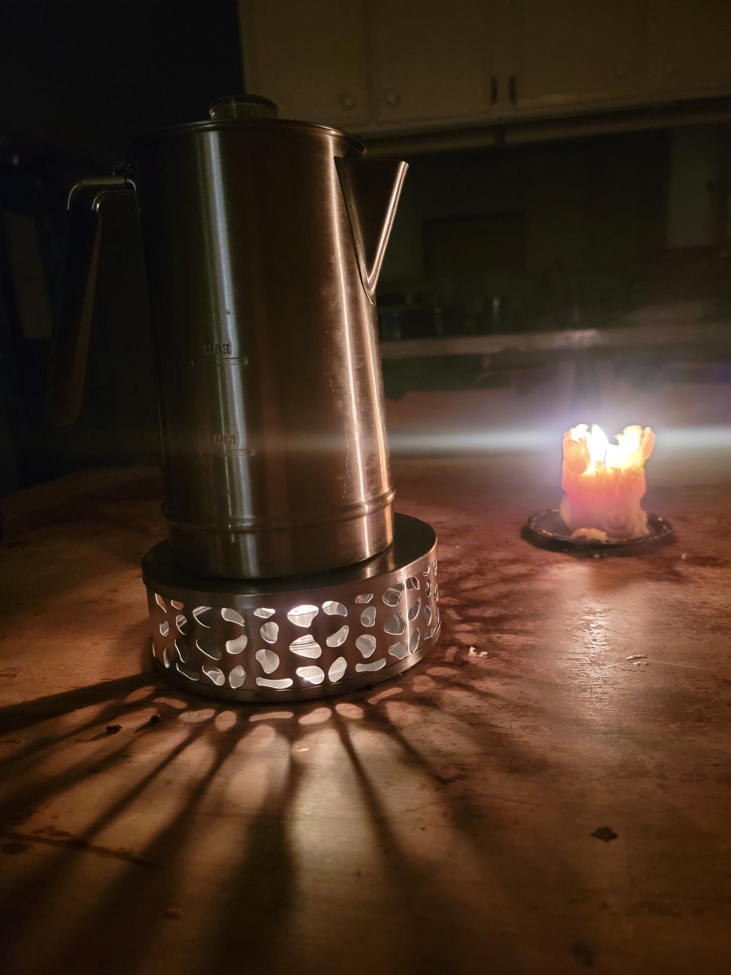 Tealight Teapot warmer with candles