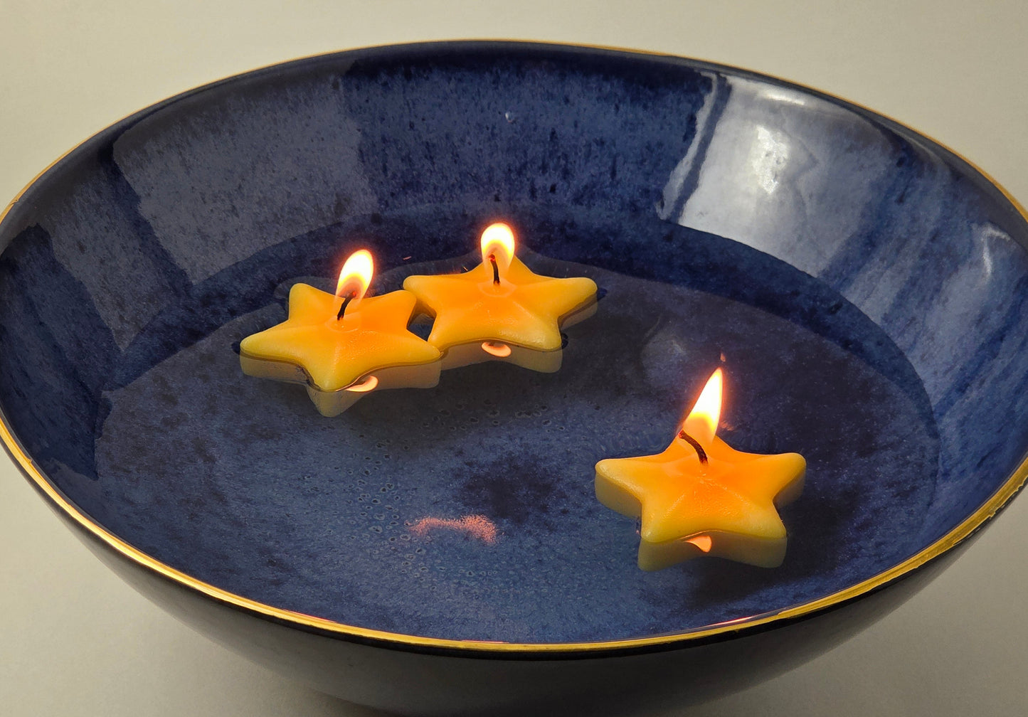 Floating Classic Star, Set of 3 | Beeswax Candle