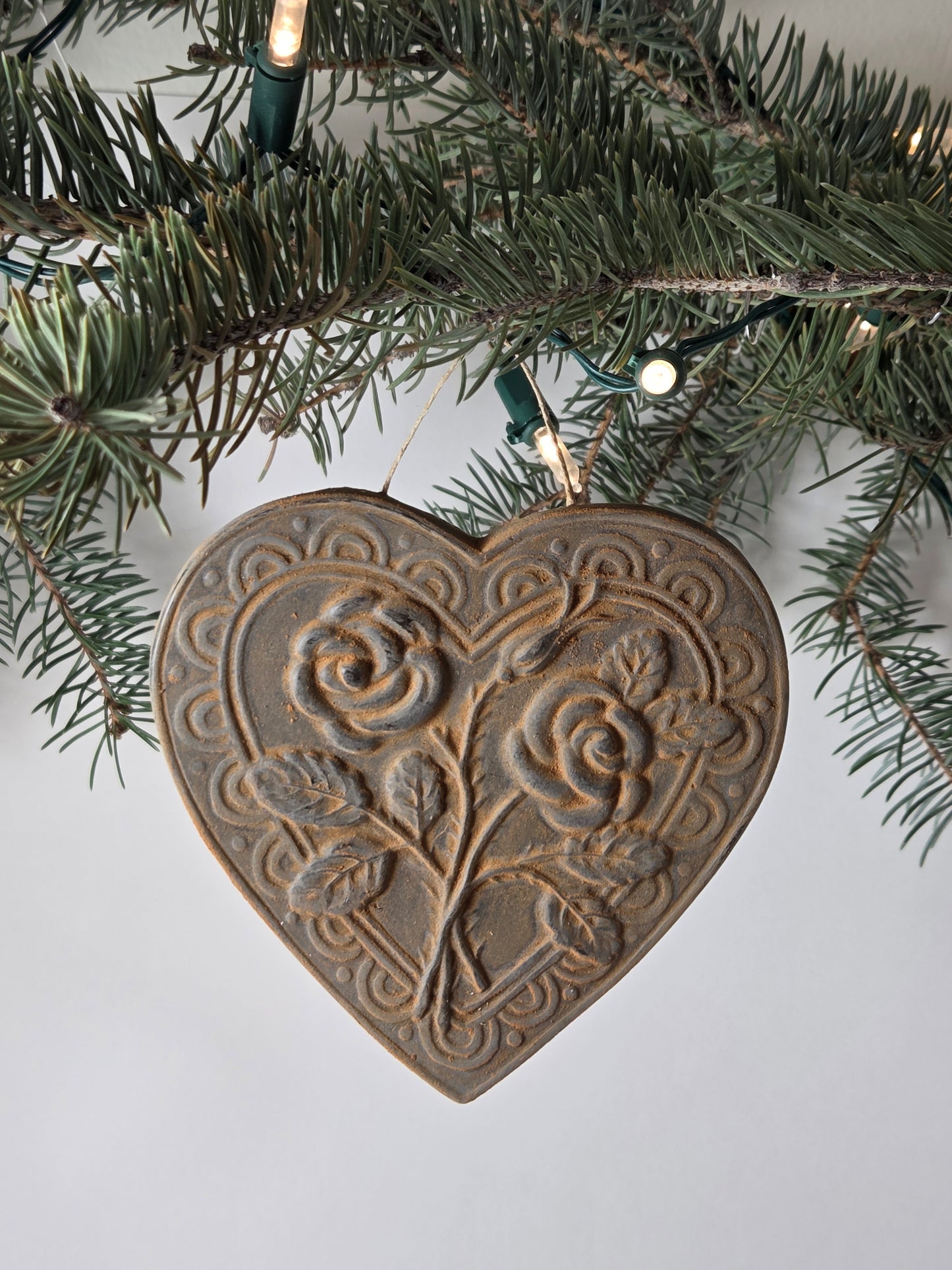 Heirloom Roses Heart | Beeswax Ornament