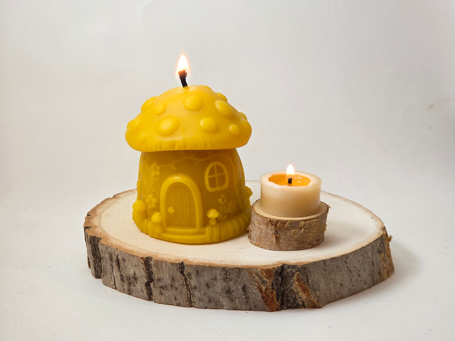 Mushroom Haus | Beeswax Candle