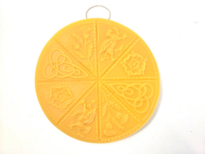 Celtic Crest | Beeswax Ornament