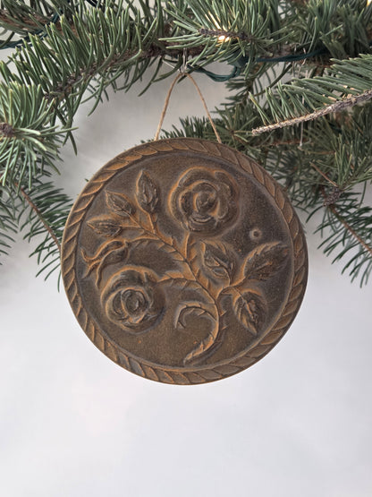 Oma's Roses | Beeswax Ornament