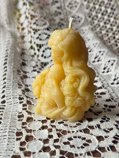 Mama Hold Them Closer | Beeswax Candle