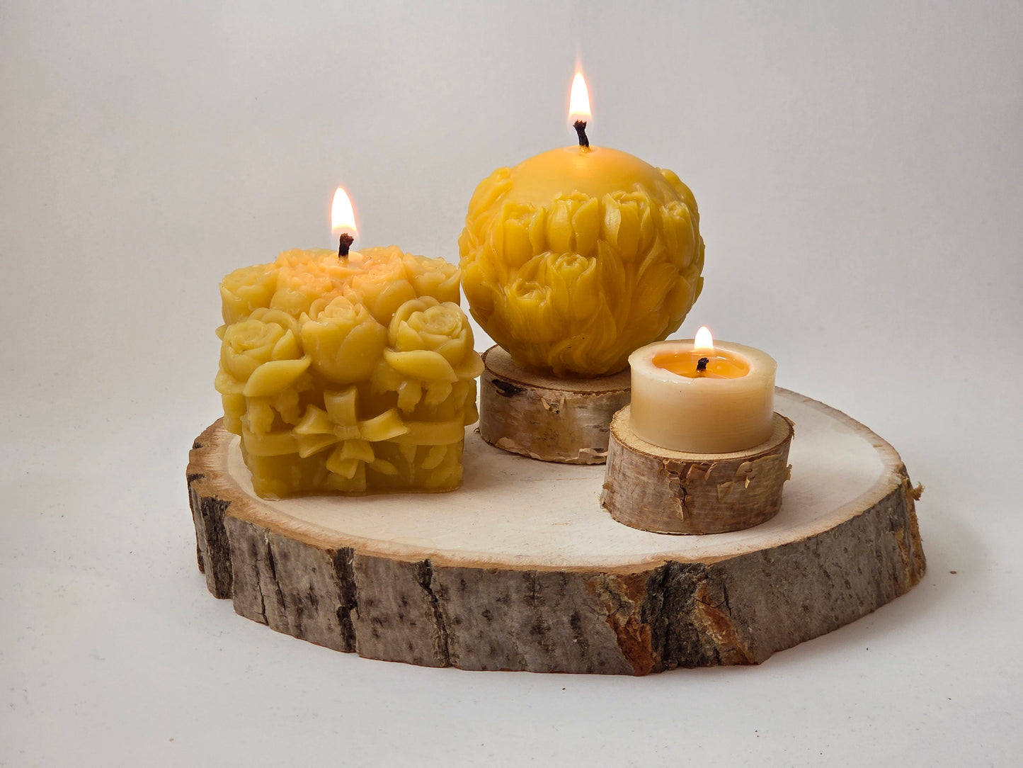 Baker's Dozen Roses | Beeswax Candle