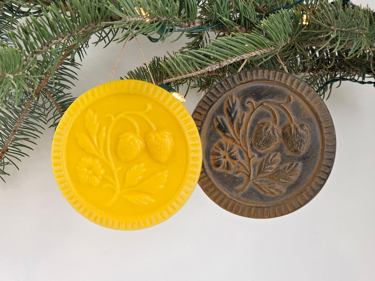 Wild Strawberries | Beeswax Ornament