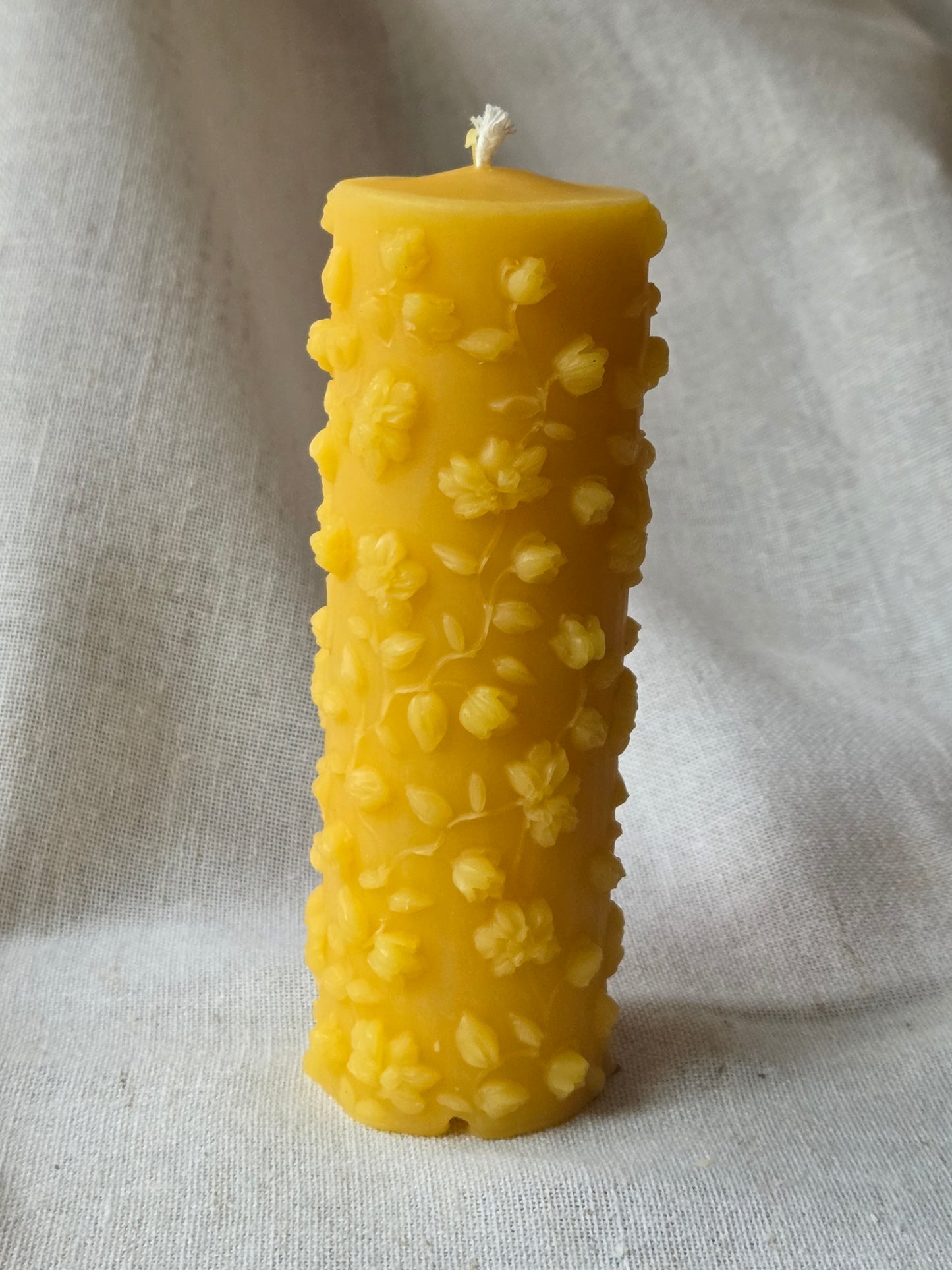 Gardenia Pillar | Floral Beeswax Candle
