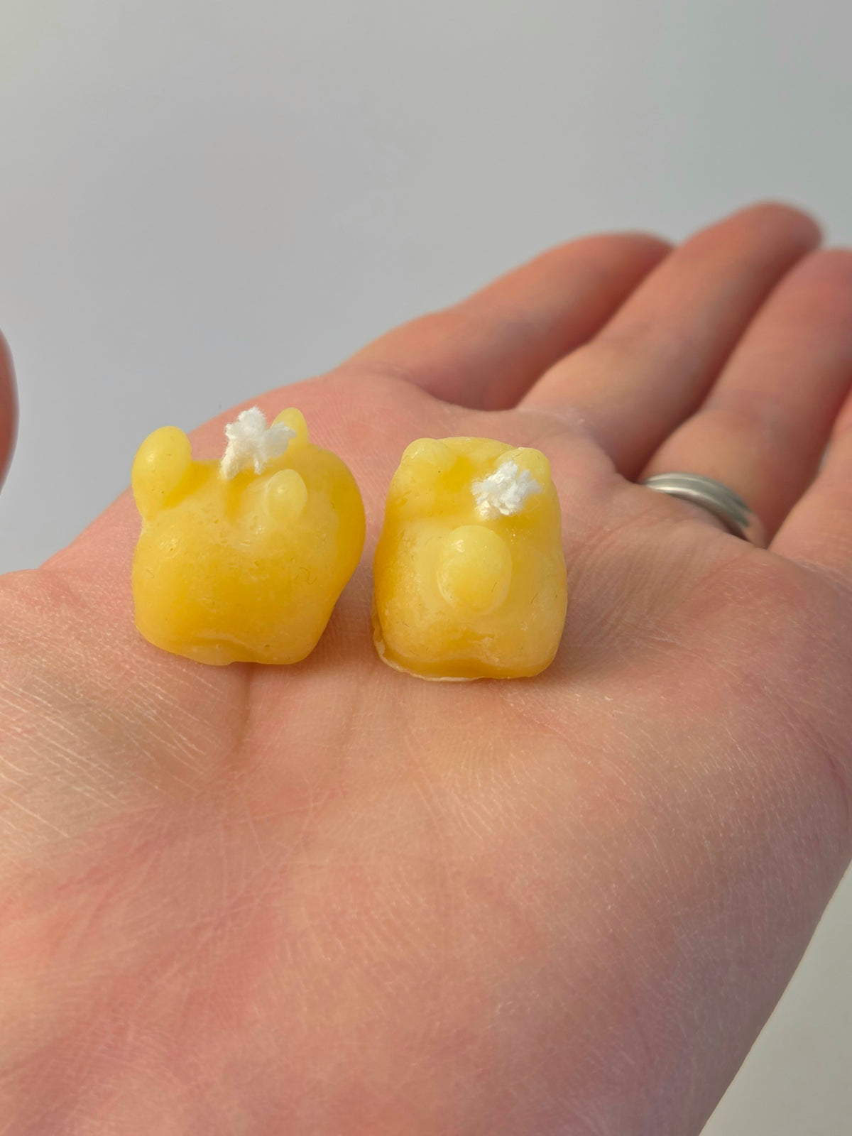 Bitty Kitty | Tiny Beeswax Candle