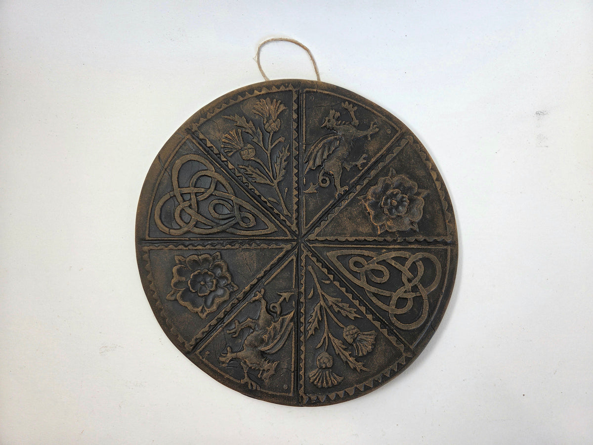 Celtic Crest | Beeswax Ornament