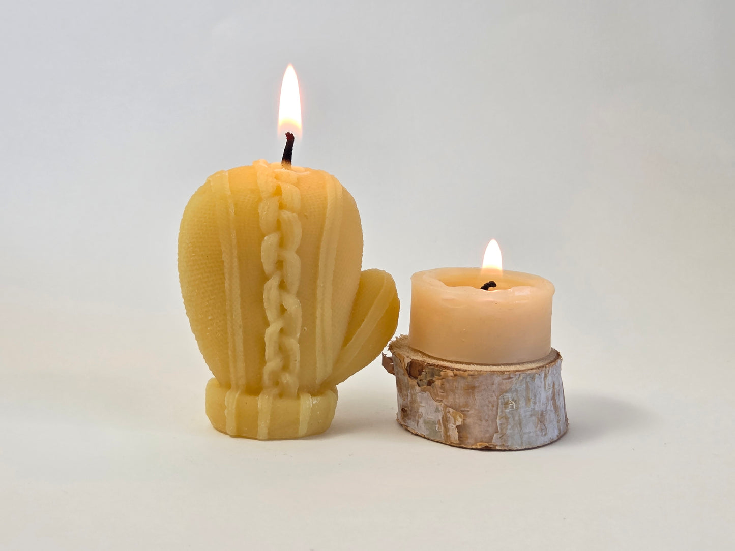 Knit Mitten | Beeswax Candle