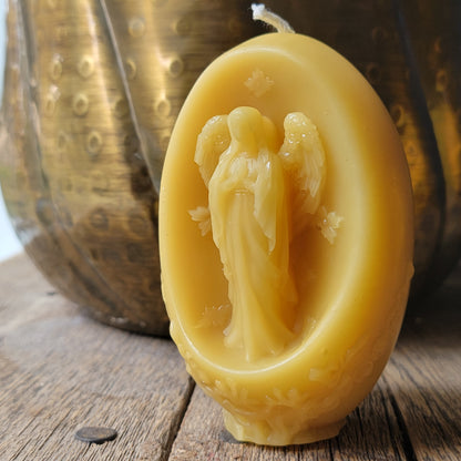 Angels we have heard on High - Beeswax sphere candle