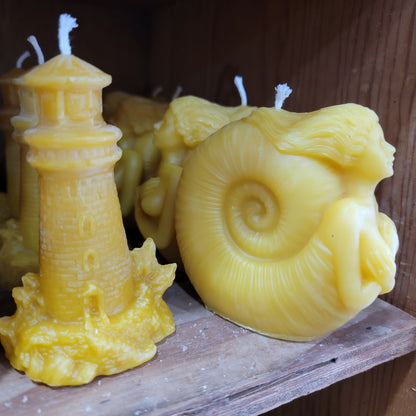 She shells sea maiden - beeswax candle