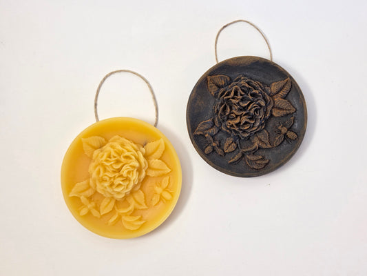 Buzzing Hydrangea | Beeswax Ornament