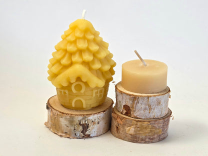 Pinecone House | Beeswax Candle