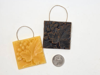 Harvest Grapes | Beeswax Ornament