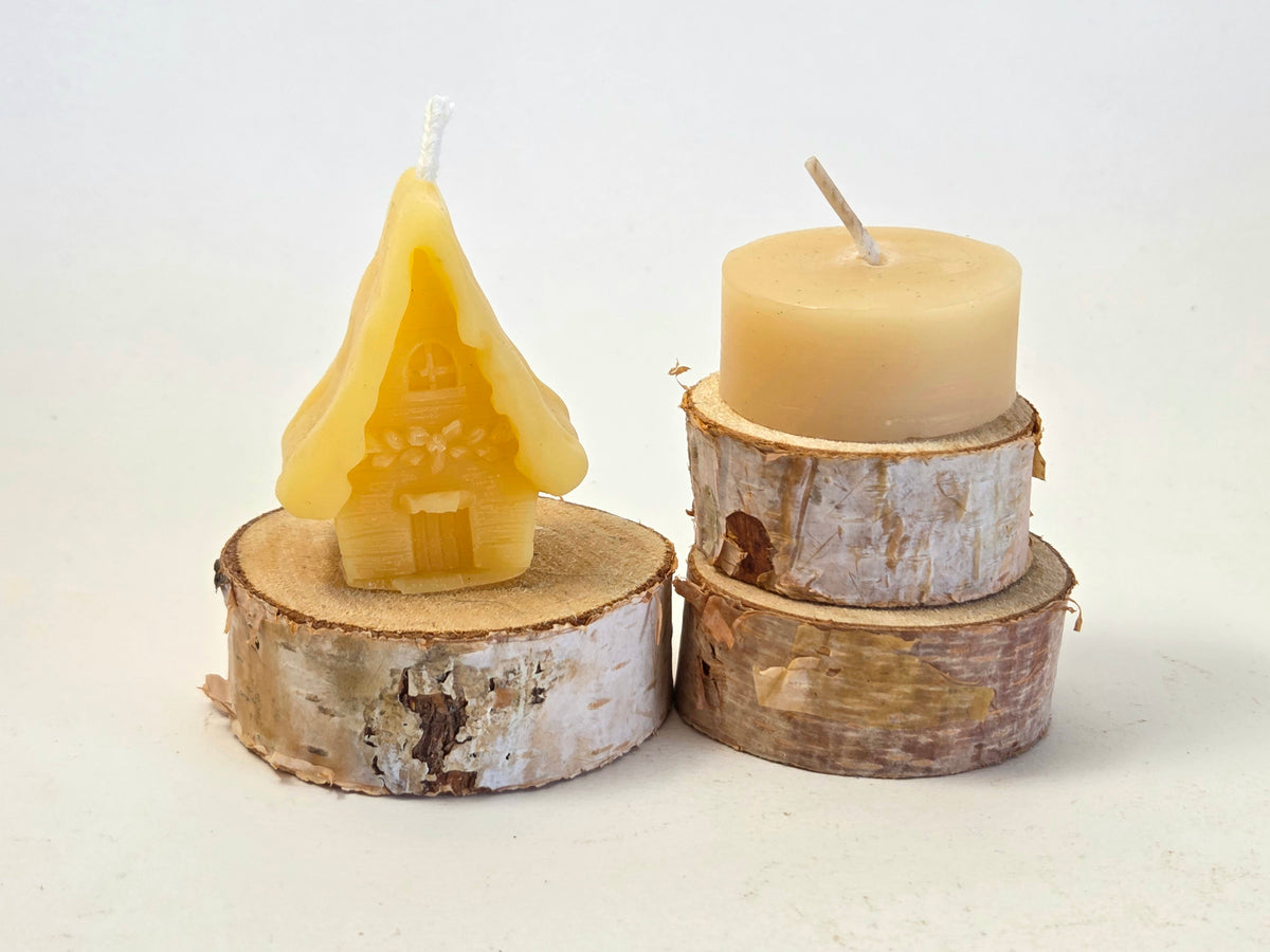Snowy Alps House | Beeswax Candle