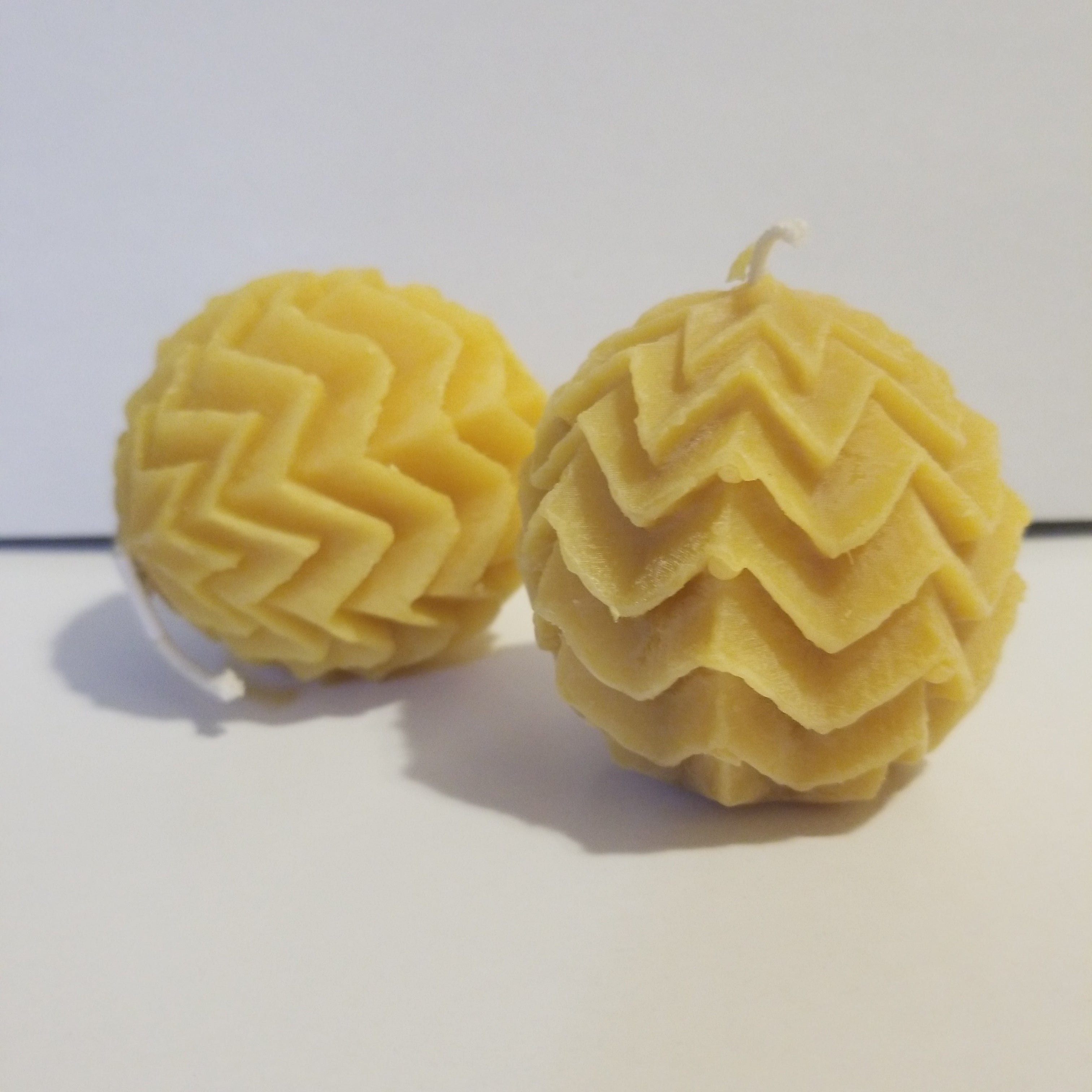 Sparkle Ball Beeswax Candle