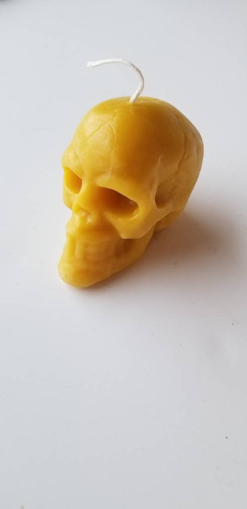 Shakespeare's Yorick skull- Beeswax Candle